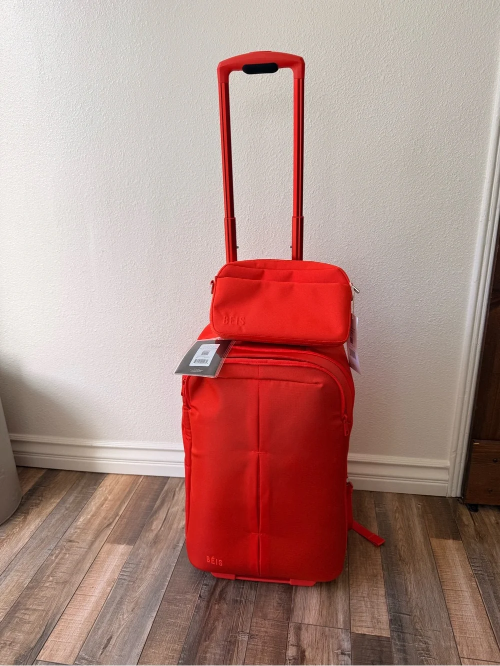 BÉIS summer travel bundle. Pro Hybrid Rolling Backpack & Travel Crossbody -Flame - Picture 9 of 10